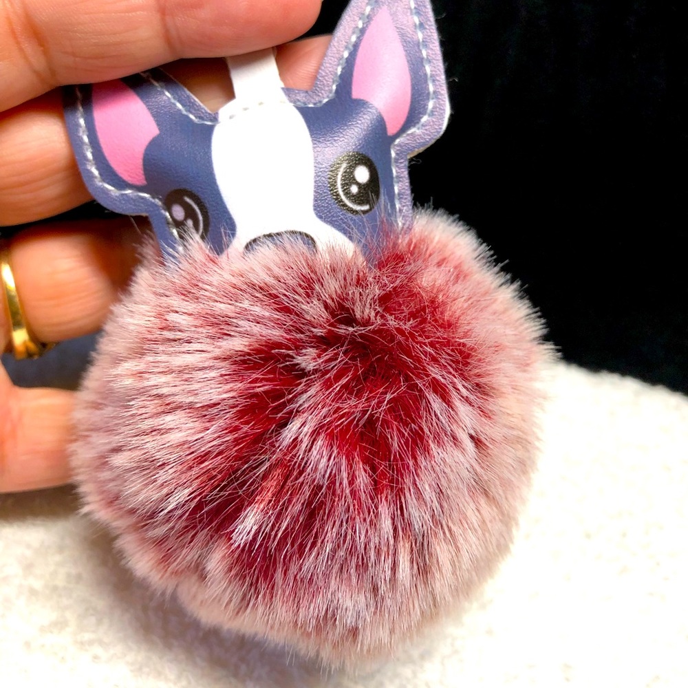 Fun fur keychain chihuahua like or small pug